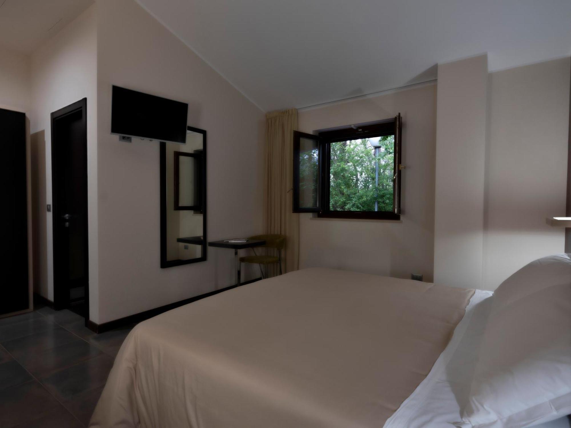 מלפי Il Castagneto Hotel מראה חיצוני תמונה
